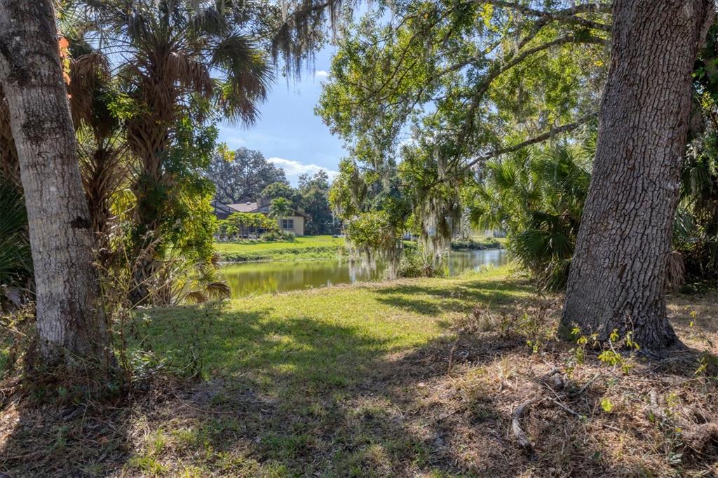 2115 Shadow Oaks Road Sarasota, FL 34240 - Photo 32 of 35