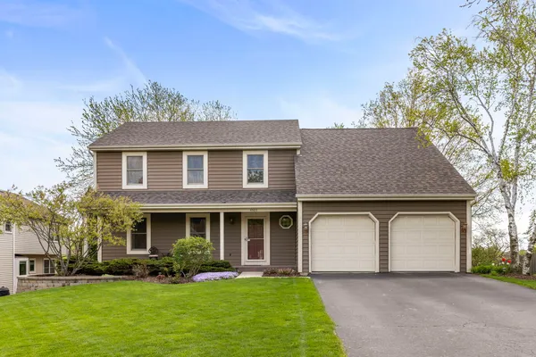 $750,000 | 4505 Concorde Place, Lisle, IL 60532