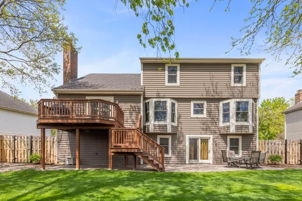 $750,000 | 4505 Concorde Place, Lisle, IL 60532