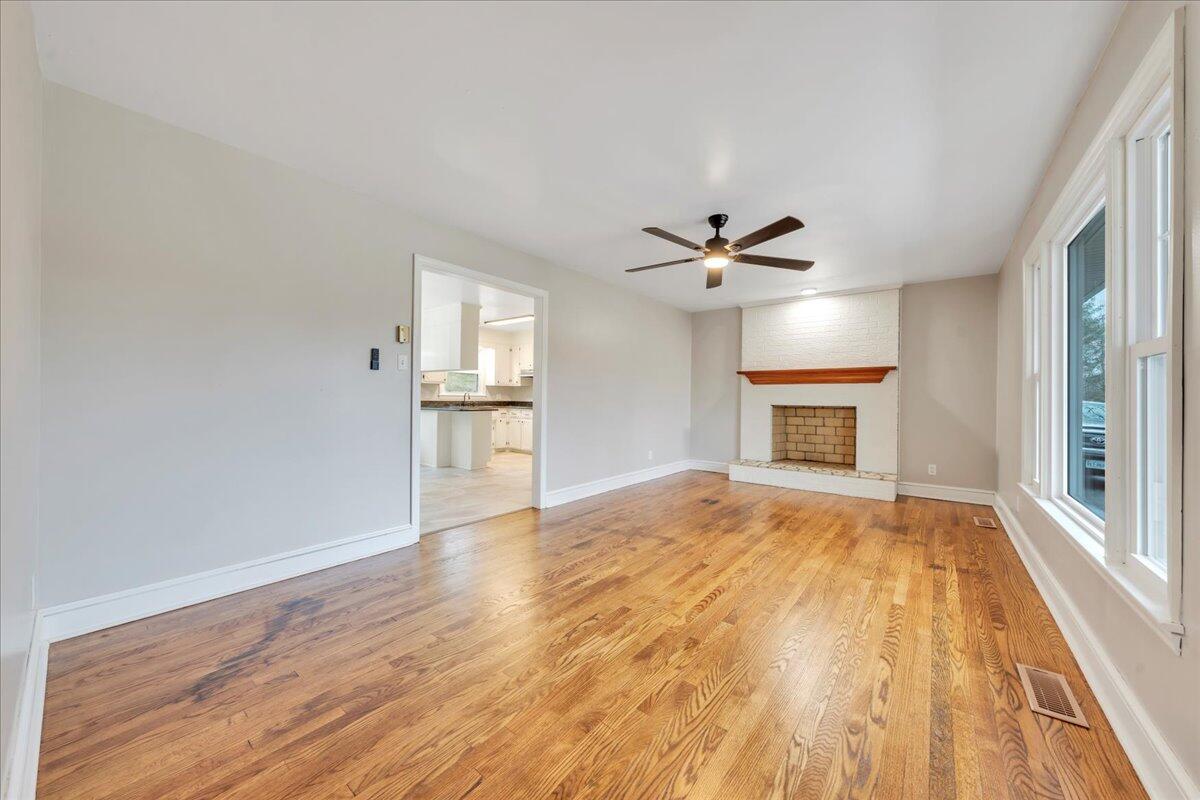 04-MIB04370