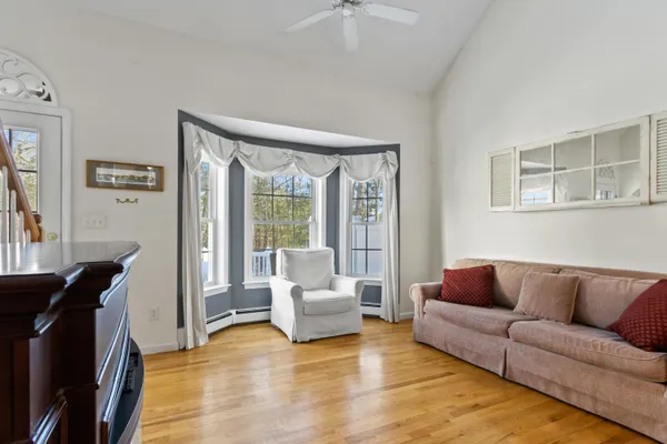 $479,000 | 14 Hampton Glen Drive, Unit 51, Kennebunk, ME 04043