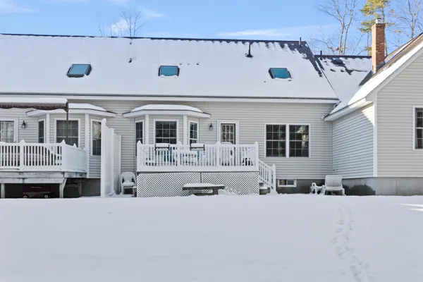 $479,000 | 14 Hampton Glen Drive, Unit 51, Kennebunk, ME 04043