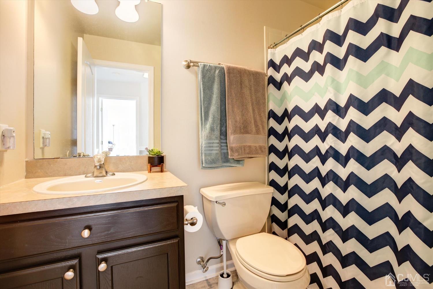 220 Hawthorne Road North Brunswick, NJ 08902 - Photo 16 of 20 Gallery Image 16