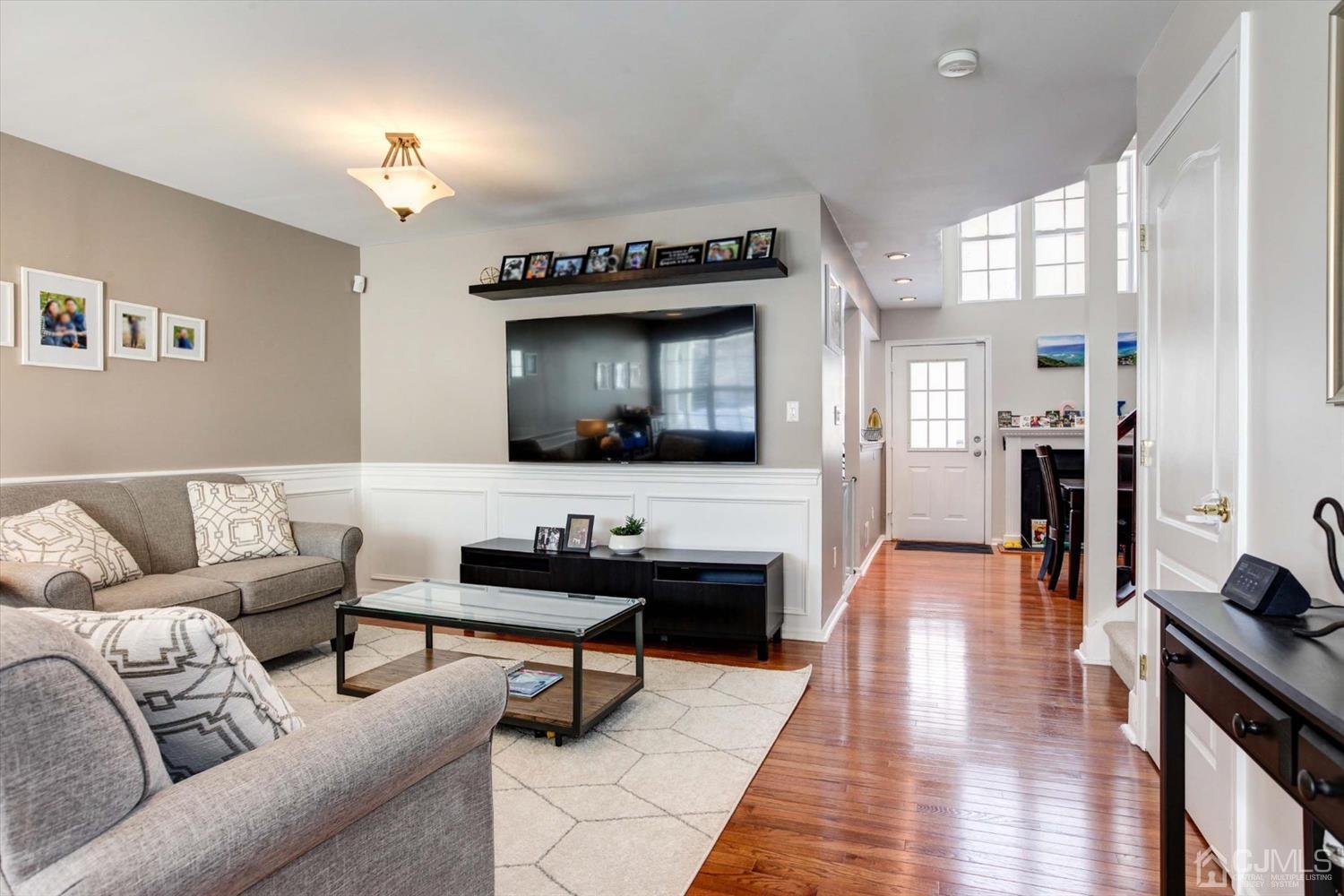 220 Hawthorne Road North Brunswick, NJ 08902 - Photo 3 of 20 Gallery Image 3