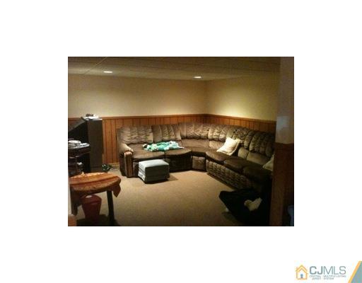 4 Allison Court Edison, NJ 08820 - Photo 13 of 15