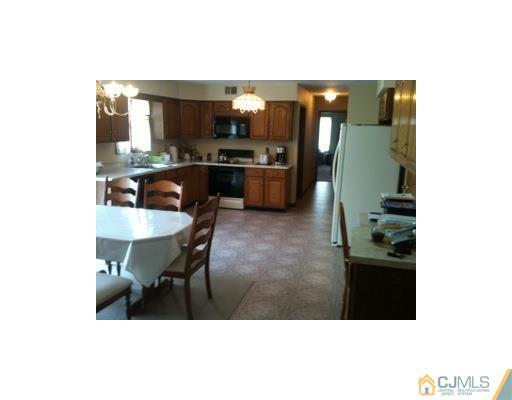 4 Allison Court Edison, NJ 08820 - Photo 8 of 15