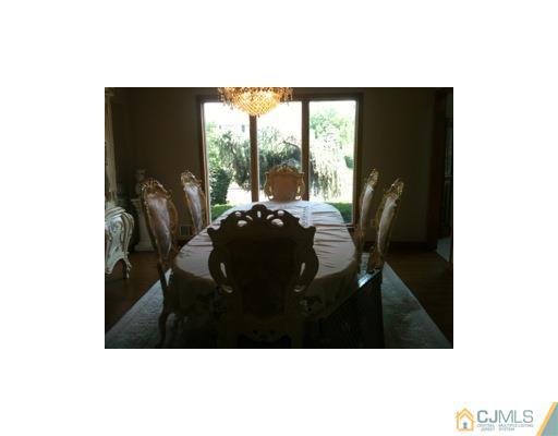 4 Allison Court Edison, NJ 08820 - Photo 10 of 15