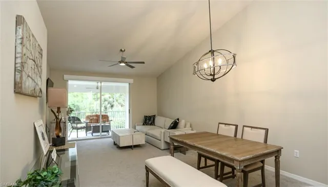 $1,995 | 6645 Huntington Lakes Circle, Unit 201, Naples, FL 34119