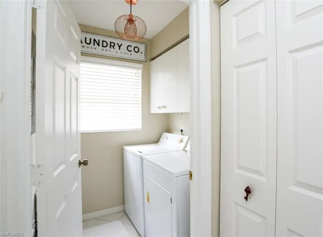 $1,995 | 6645 Huntington Lakes Circle, Unit 201, Naples, FL 34119