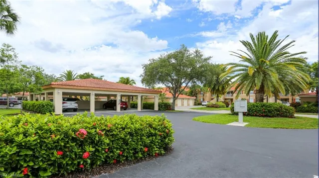 $1,995 | 6645 Huntington Lakes Circle, Unit 201, Naples, FL 34119