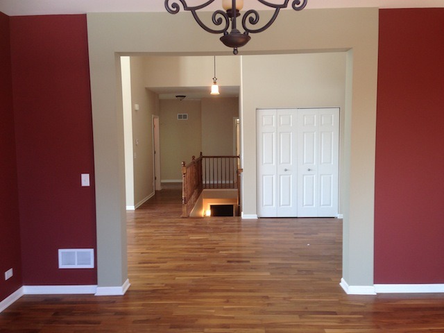 1010 Deerpath Road Aurora, IL 60506 - Photo 3 of 21