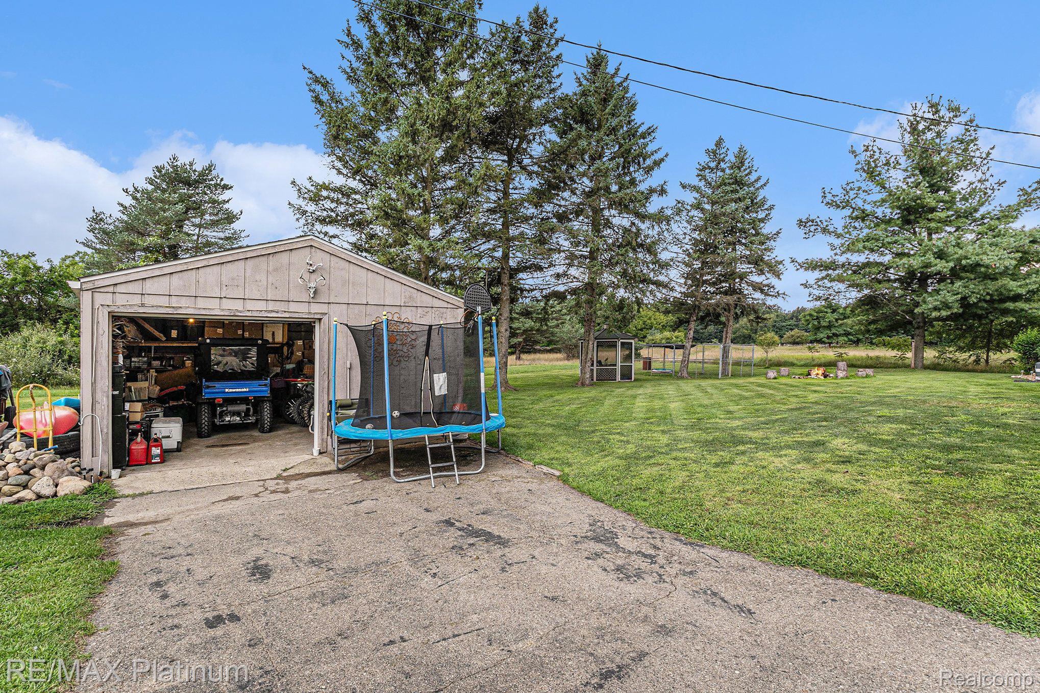840 Lucy Road Howell, MI 48843 - Photo 20 of 24 Gallery Image 20
