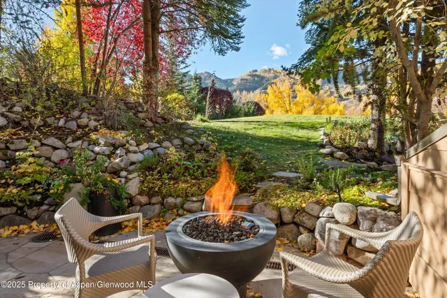 a view of a outdoor seating area