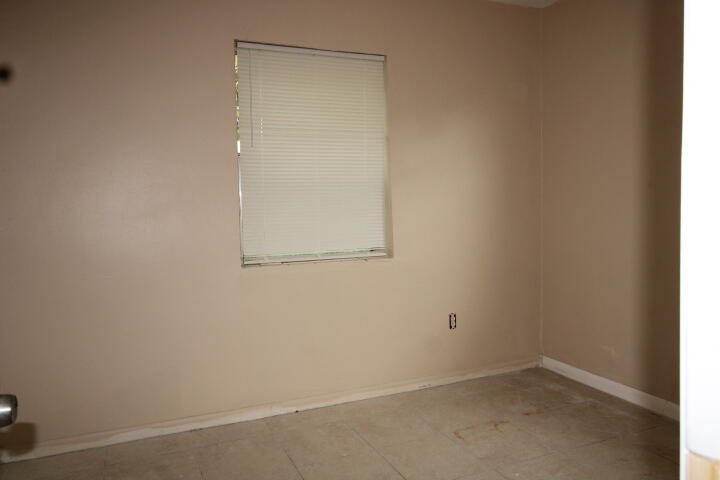 1417 West 32nd Street Riviera Beach, FL 33404 - Photo 11 of 16 IMG_1144