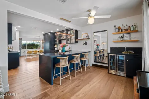 $999,999 | 8221 East Edgemont Avenue, Scottsdale, AZ 85257