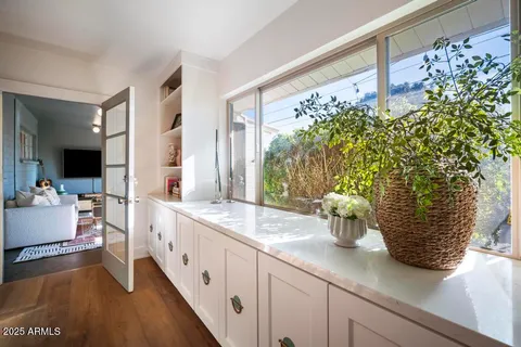 $999,999 | 8221 East Edgemont Avenue, Scottsdale, AZ 85257
