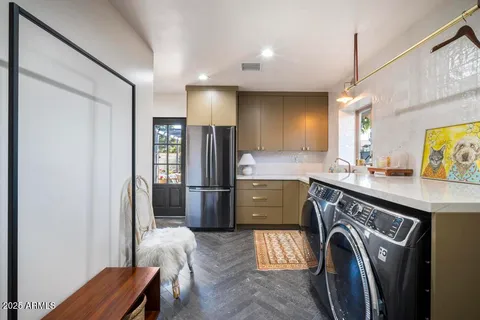 $1,125,000 | 8221 East Edgemont Avenue, Scottsdale, AZ 85257