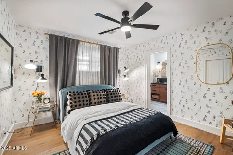 $999,999 | 8221 East Edgemont Avenue, Scottsdale, AZ 85257