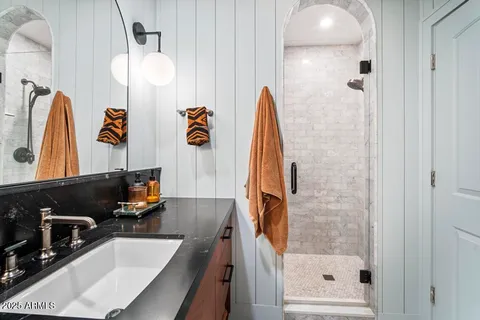 $1,050,000 | 8221 East Edgemont Avenue, Scottsdale, AZ 85257