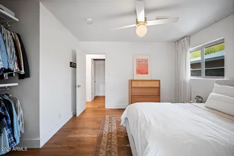 $999,999 | 8221 East Edgemont Avenue, Scottsdale, AZ 85257