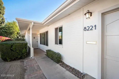 $999,999 | 8221 East Edgemont Avenue, Scottsdale, AZ 85257