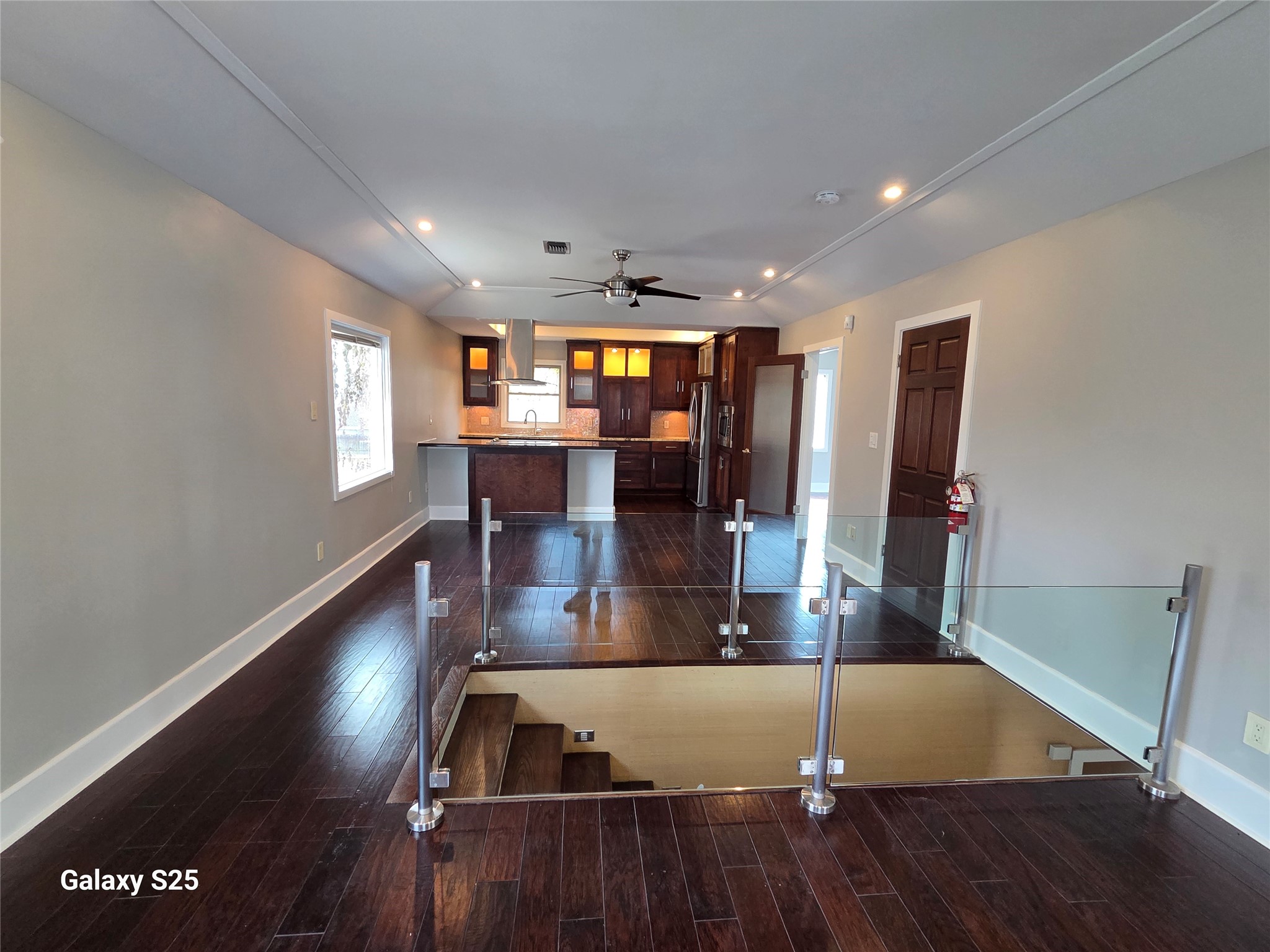 102 East 5th Street Houston, TX 77007 - Photo 10 of 44 Top of Stairway- view toward Dining Area and Kitchen