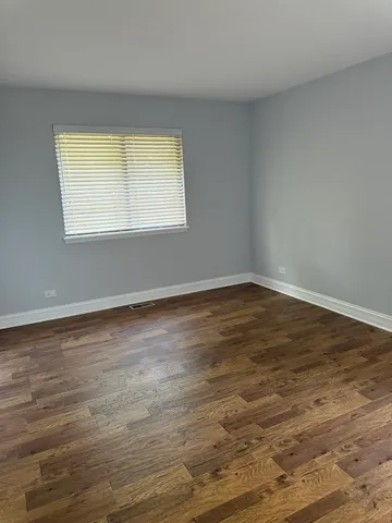 $2,200 | 216 Deerpath Court, Unit D1, Schaumburg, IL 60193