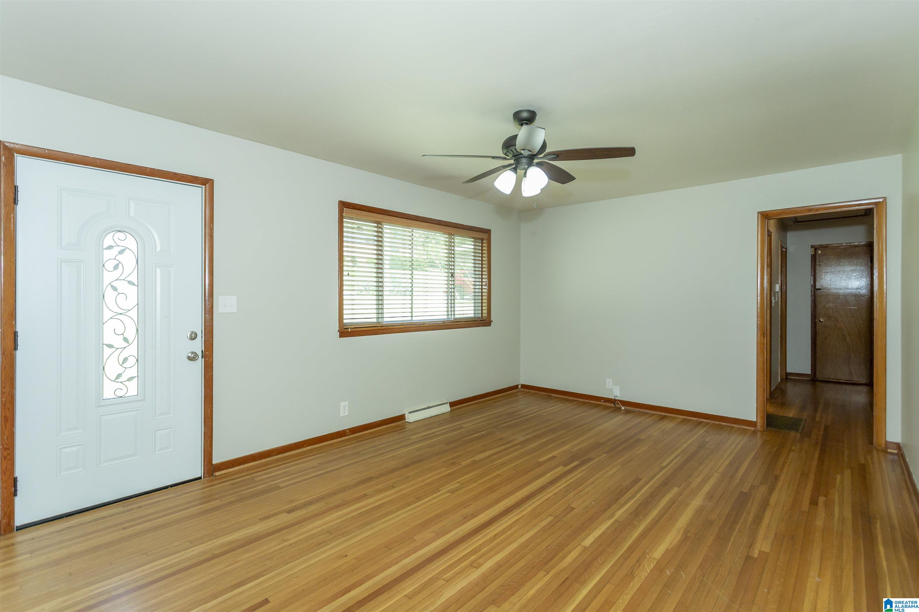 1025 Barnisdale Road Birmingham, AL 35235 - Photo 4 of 39