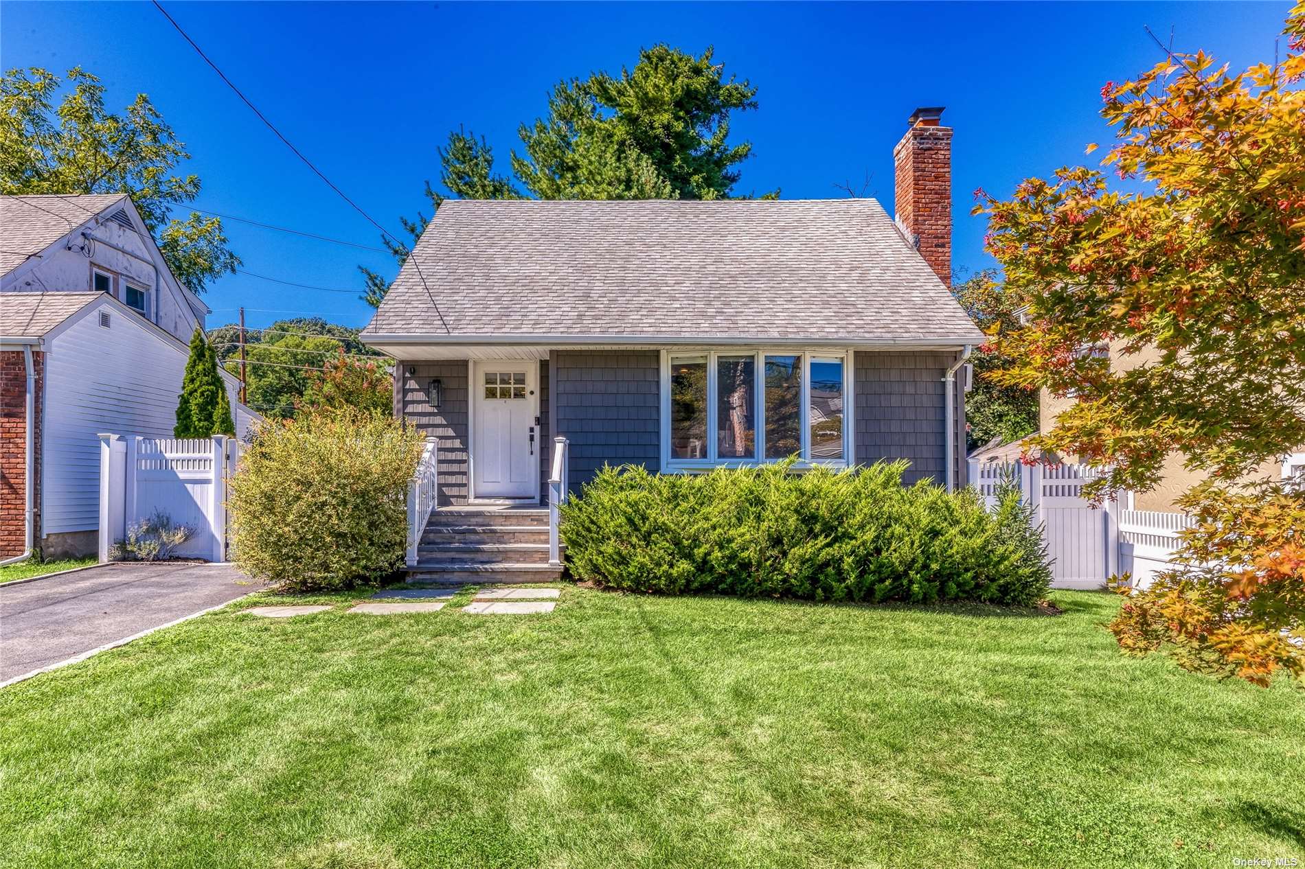 32 Park Avenue, Oyster Bay, NY 11771 Compass