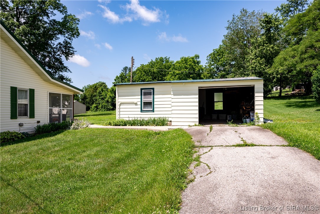 733 South Triangle Road Paoli, IN 47454 - Photo 18 of 32