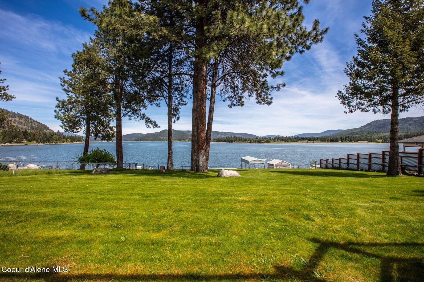 433 Campbell Point Road Laclede, ID 83841 - Photo 3 of 70 Waterfront Living