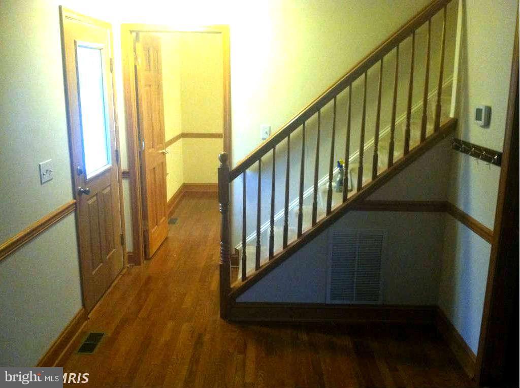 907 Forrester Road Churchton, MD 20733 - Photo 4 of 21 Interior (General)
