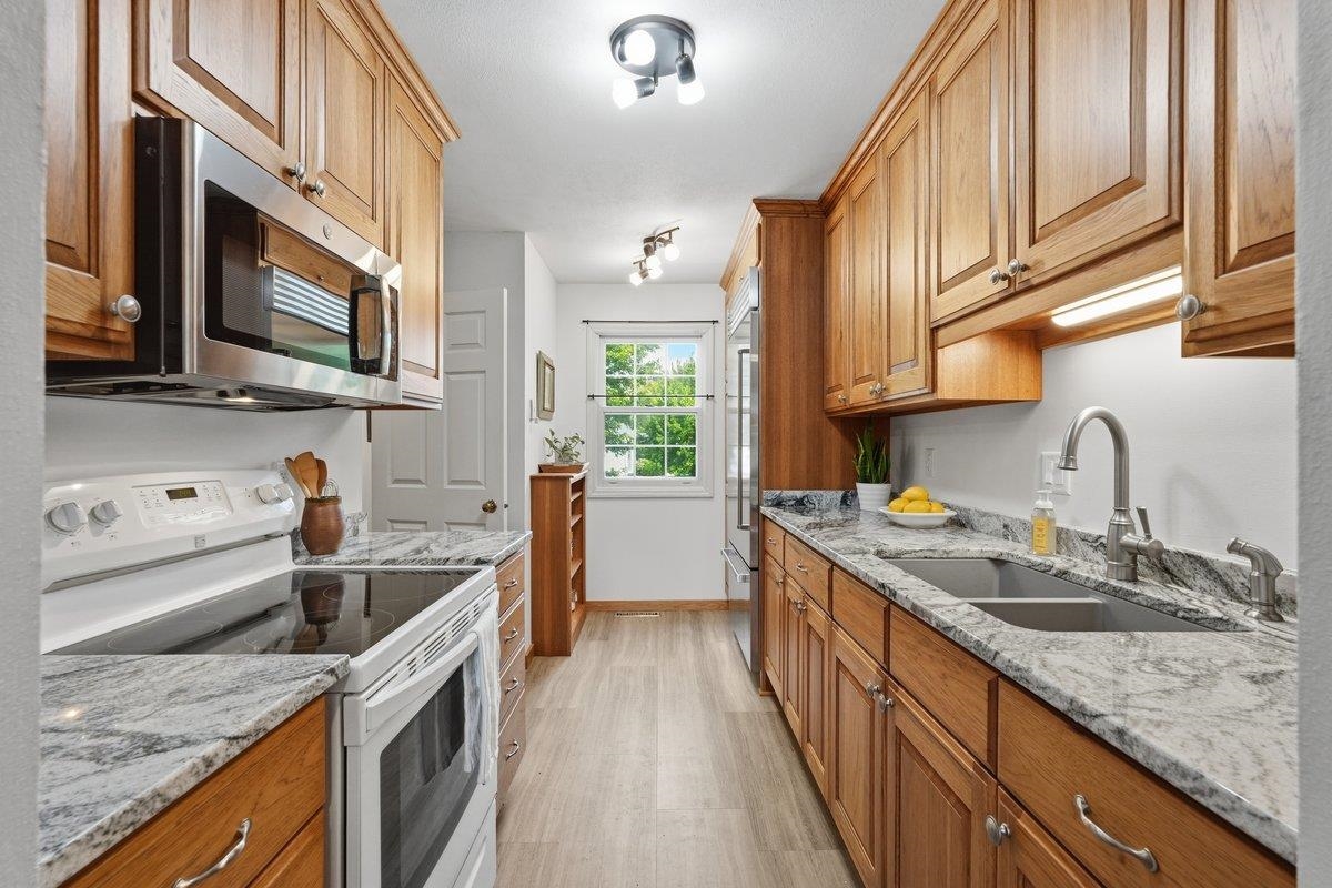 7450 Old Sauk Road Madison, WI 53717 - Photo 13 of 40