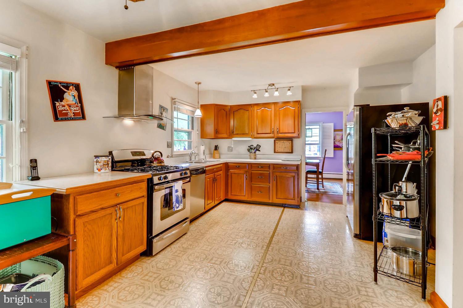 1617 Myamby Road Towson, MD 21286 - Photo 8 of 30 Very spacious kitchen / stainless steel appliances