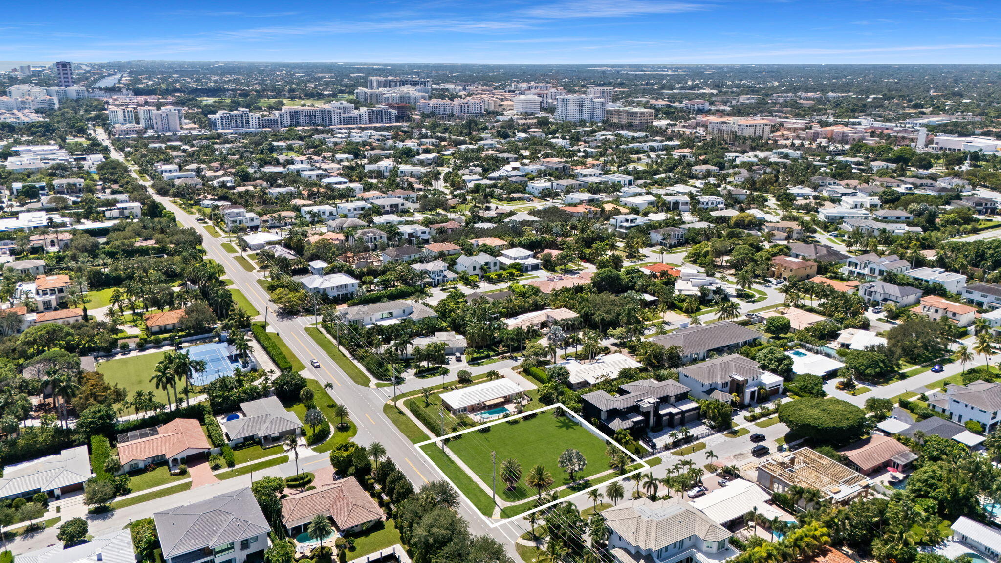 498 Northeast 10th Street Boca Raton, FL 33432 - Photo 3 of 11 3-web-or-mls-DJI_20260926131632_0429_D