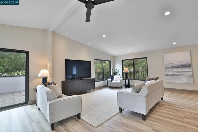 $4,946,000 | 946 Risa Road, Lafayette, CA 94549