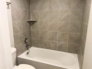 8310 Rose Petals Lane Rosharon, TX 77583 - Photo 18 of 33