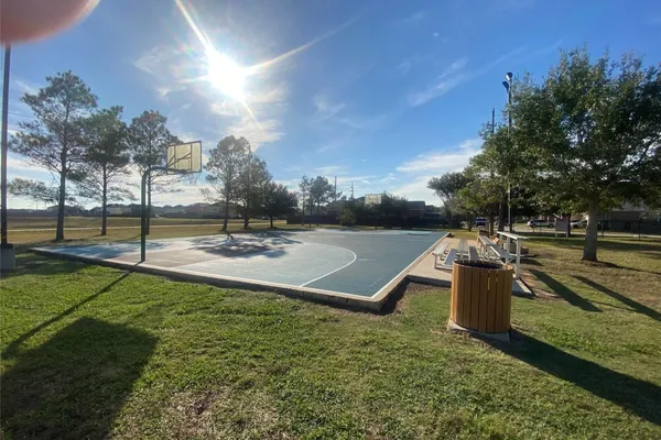 $2,250 | 8310 Rose Petals Lane, Rosharon, TX 77583