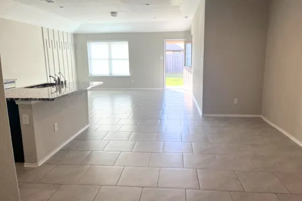 $2,250 | 8310 Rose Petals Lane, Rosharon, TX 77583