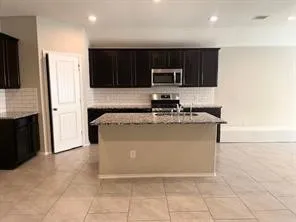 $2,300 | 8310 Rose Petals Lane, Rosharon, TX 77583