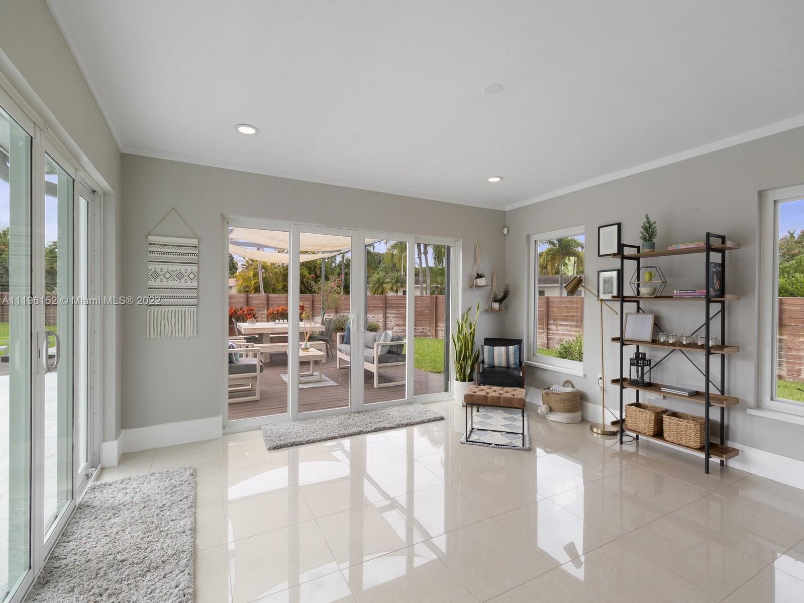 14250 Southwest 97th Avenue Miami, FL 33176 - Photo 19 of 38 a room with lots of table and chairs