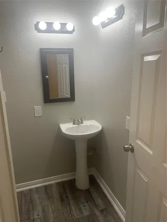$1,700 | 1210 North Frances Street, Terrell, TX 75160