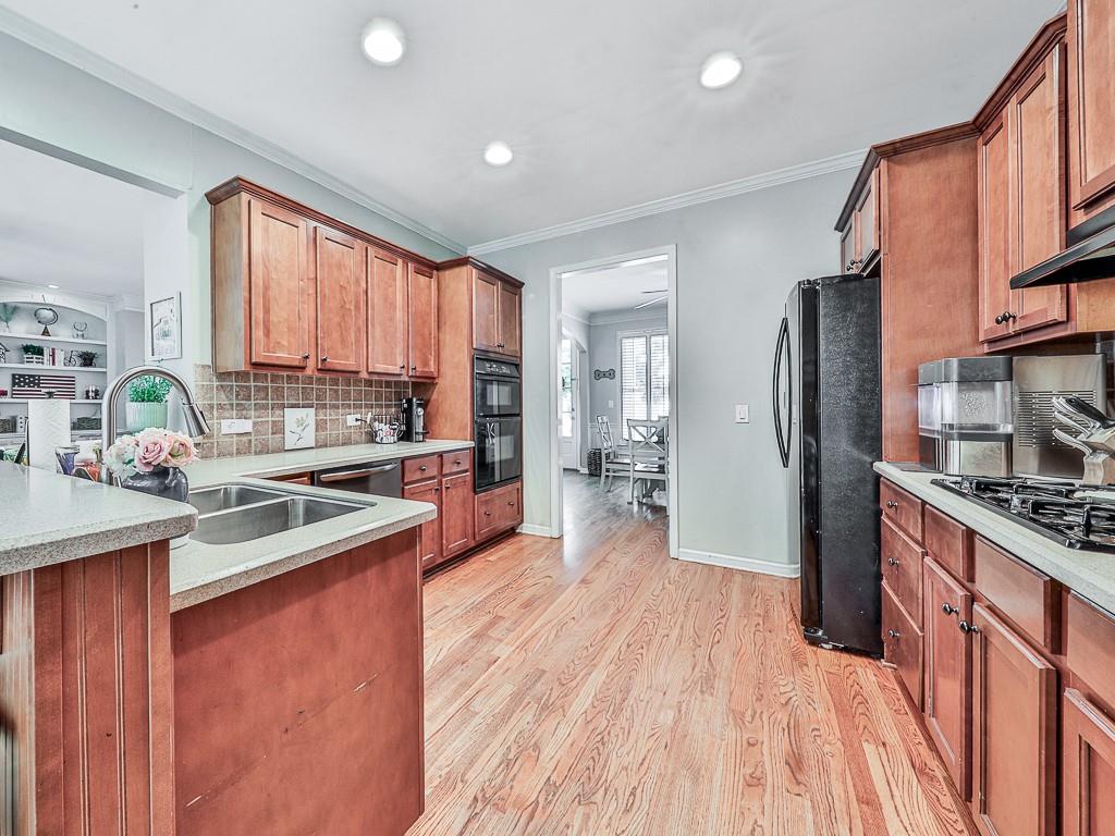 107 Laurel Street Canton, GA 30114 - Photo 6 of 55