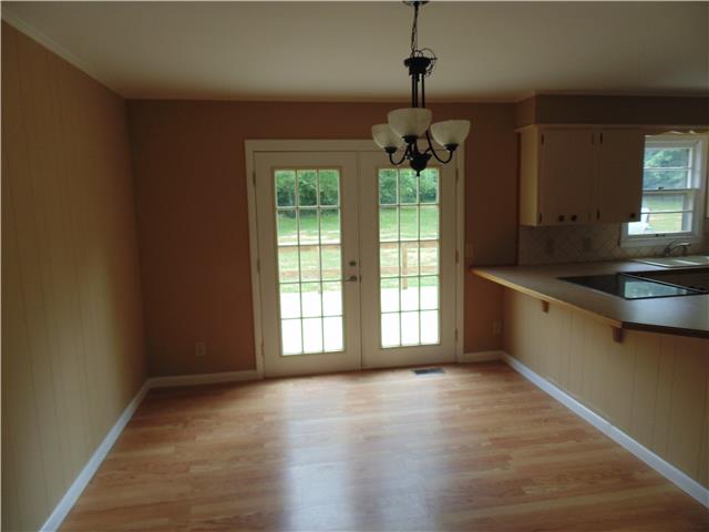 707 Bugscuffle Road Wartrace, TN 37183 - Photo 2 of 16