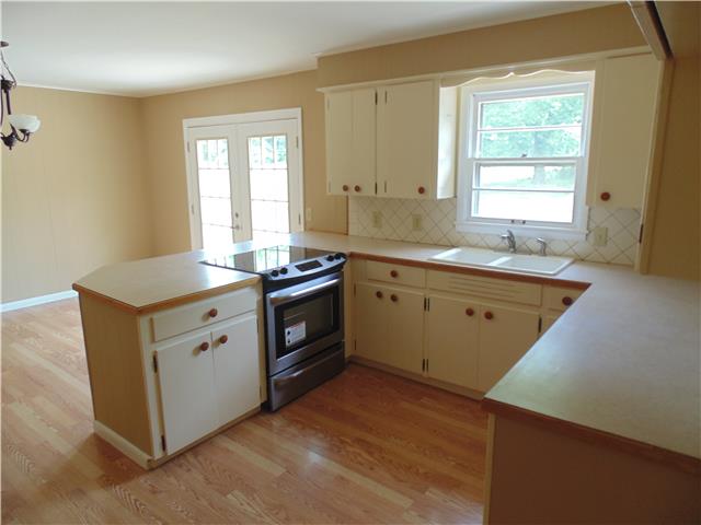 707 Bugscuffle Road Wartrace, TN 37183 - Photo 6 of 16