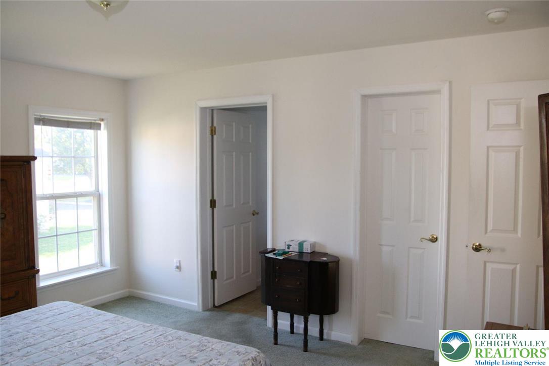 712 Winterthur Way Easton, PA 18040 - Photo 14 of 20 a view of room with window