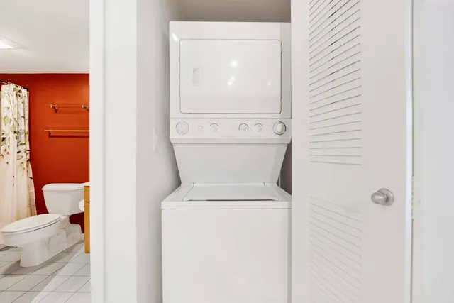 $274,999 | 1151 West 14th Place, Unit 209, Chicago, IL 60608