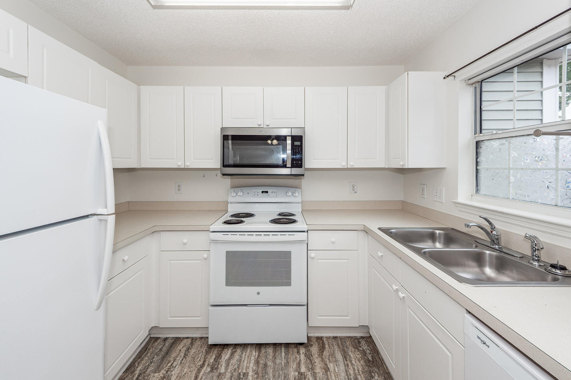574 Carters Grove Road Charleston, SC 29414 - Photo 12 of 37 12