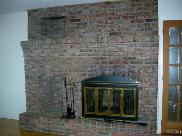 2755 Whitewood Road Bethlehem, PA 18017 - Photo 8 of 11 Gallery Image 8