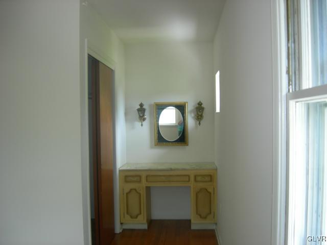 2755 Whitewood Road Bethlehem, PA 18017 - Photo 10 of 11 Gallery Image 10